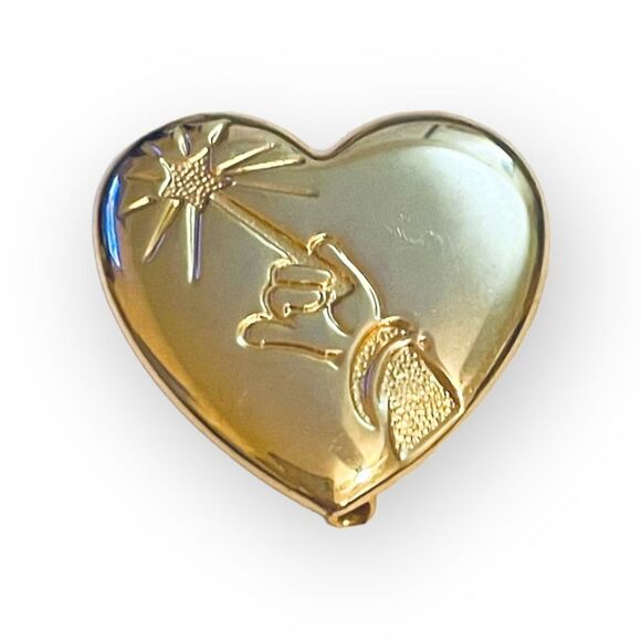 Mickey Mouse Wizard Heart Disney Pin Brooch - Picture 1 of 2